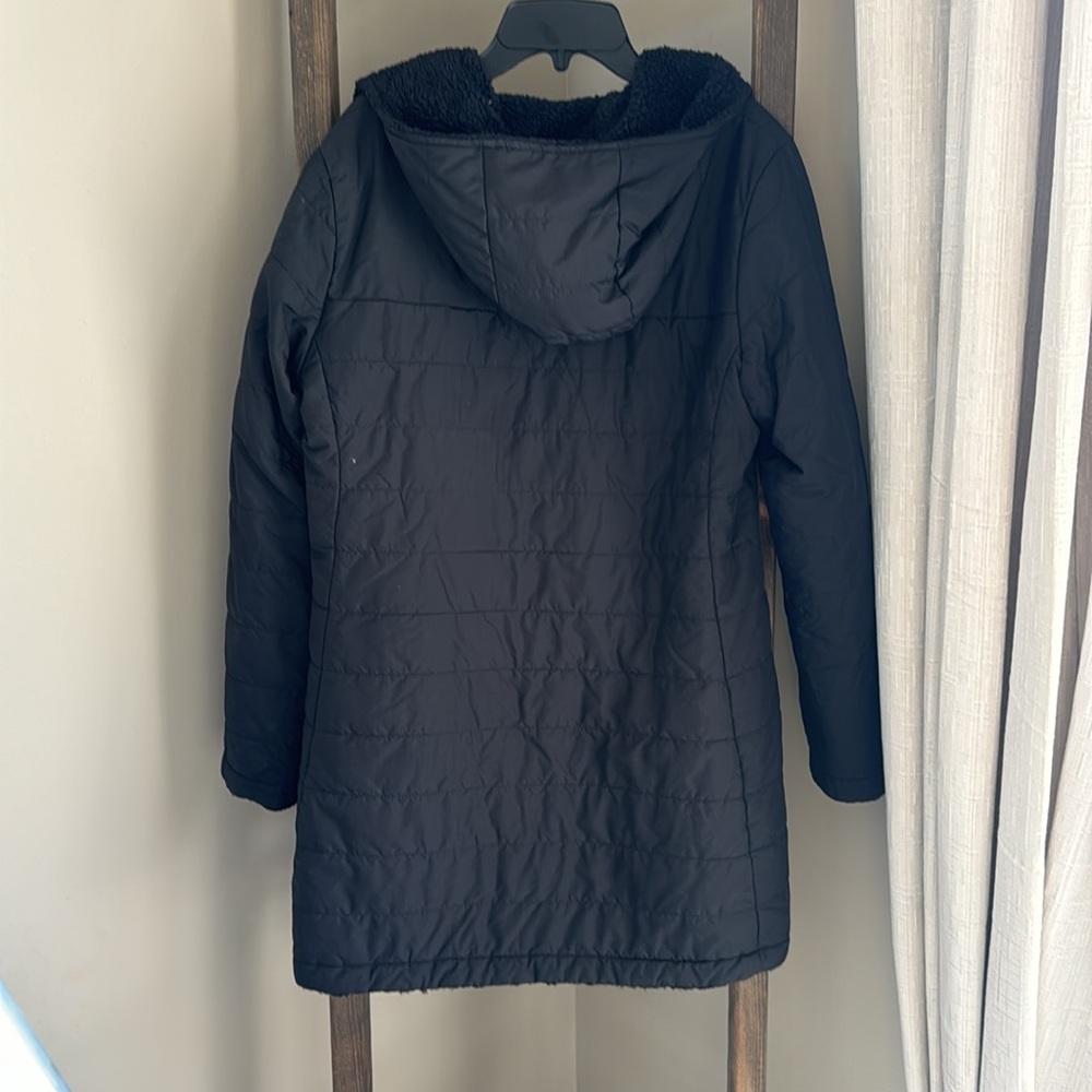 Black North Face reversible coat. - Picture 3 of 3